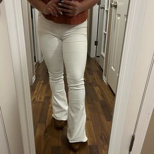 White American Eagle Hi-Rise Slim Flare Super Stretch    Jeans